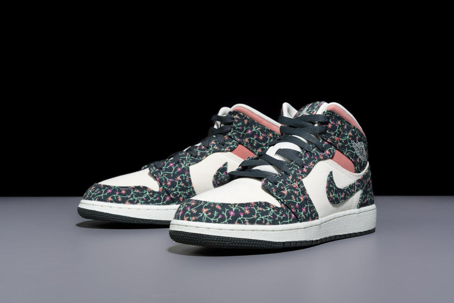 Air Jordan 1 Mid SE GS "Floral Canvas" - Lo10M