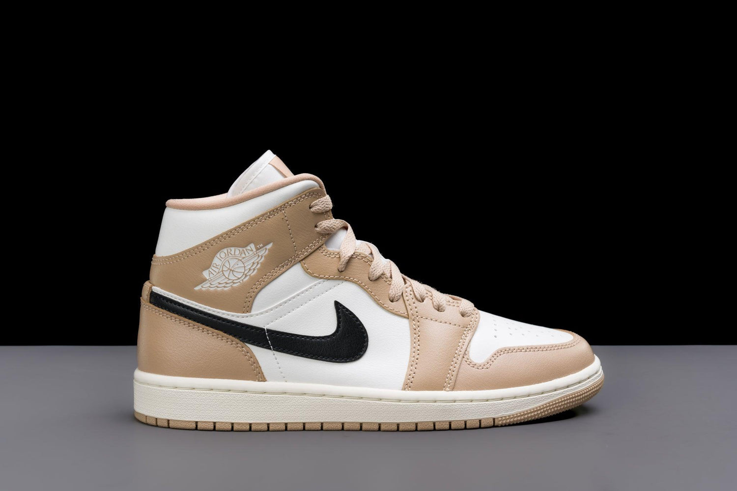 The experimental Jordan 1 High is currently only listed at Mid WMNS 'Desert' - Urlfreeze Shop