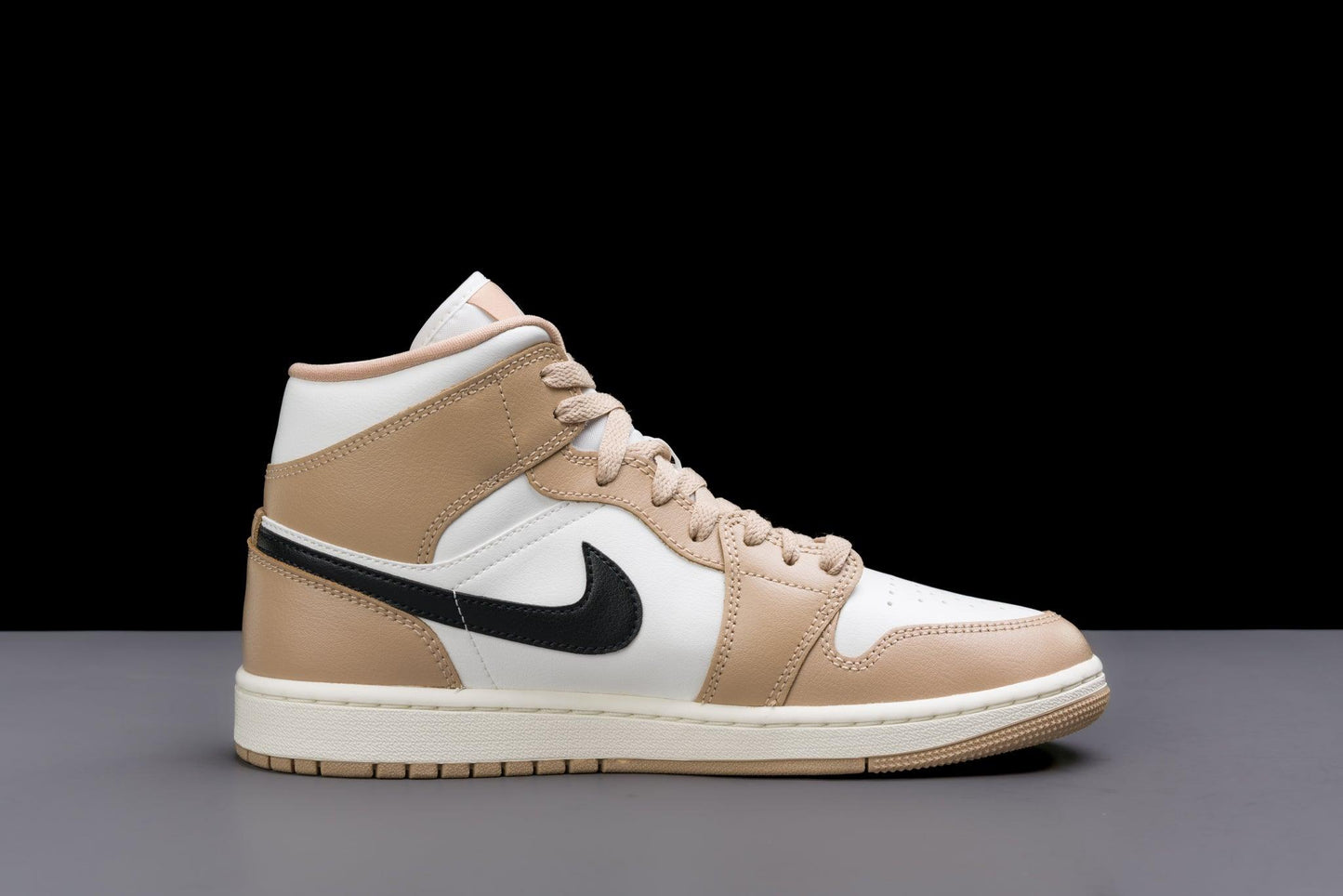 The experimental Jordan 1 High is currently only listed at Mid WMNS 'Desert' - Urlfreeze Shop