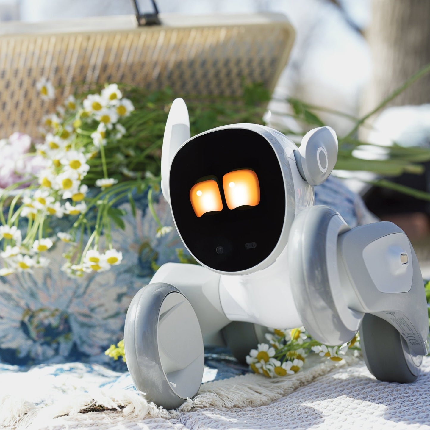 Loona Petbot (Including Charging Dock)