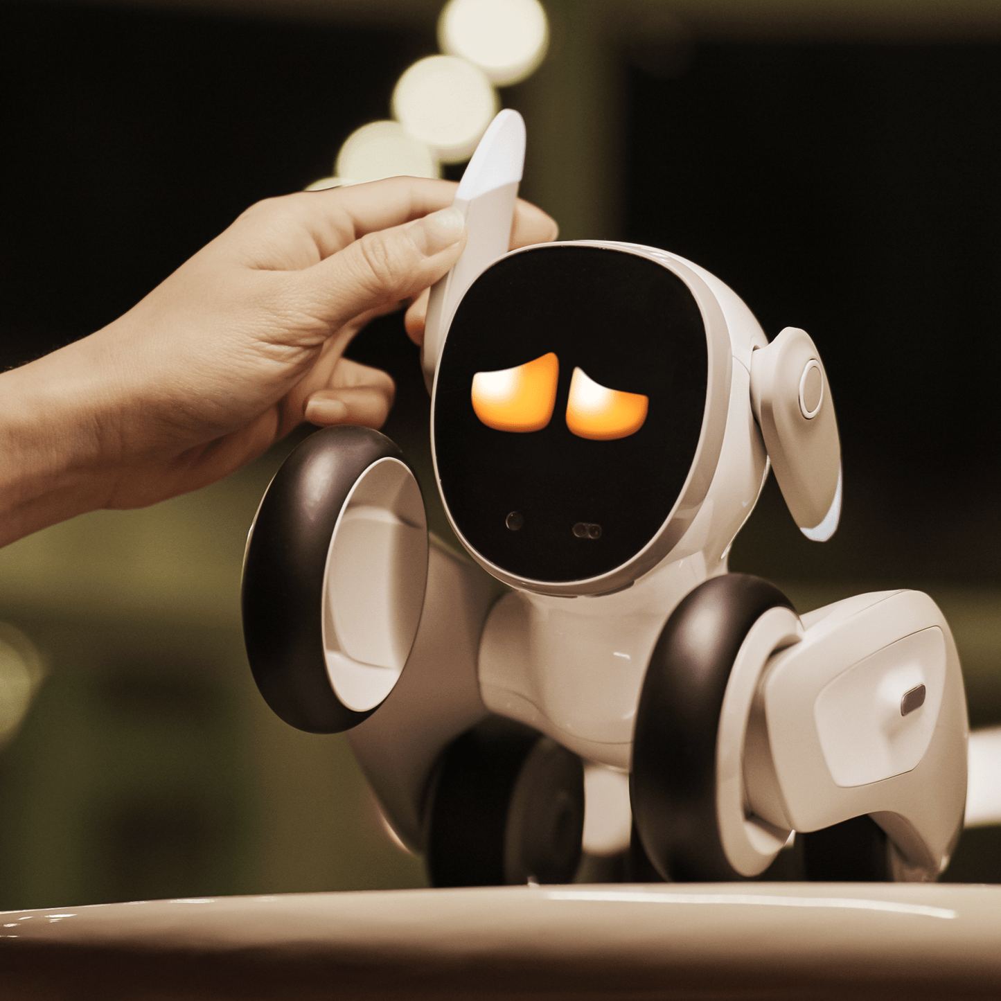 Loona Petbot (Including Charging Dock)