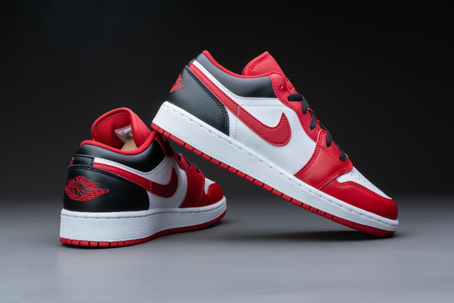 Air Jordan 1 Low Bulls (GS) - Lo10M