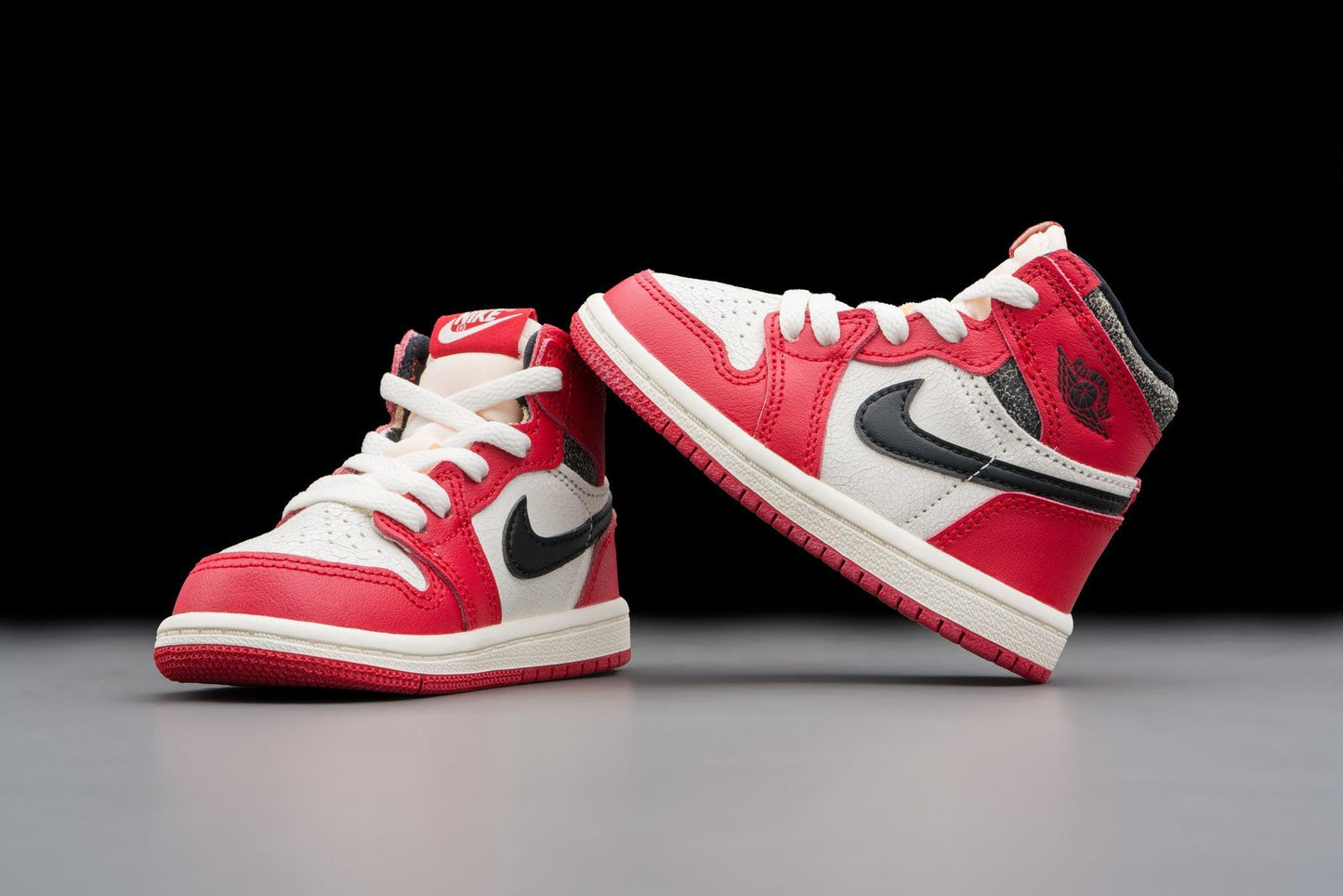 Air Jordan 1 Retro High OG Chicago Lost and Found (TD) - Lo10M