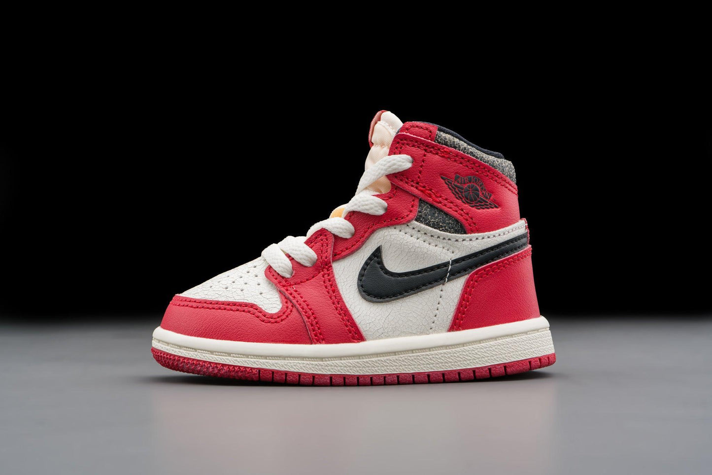 Air Jordan 1 Retro High OG Chicago Lost and Found (TD) - Lo10M