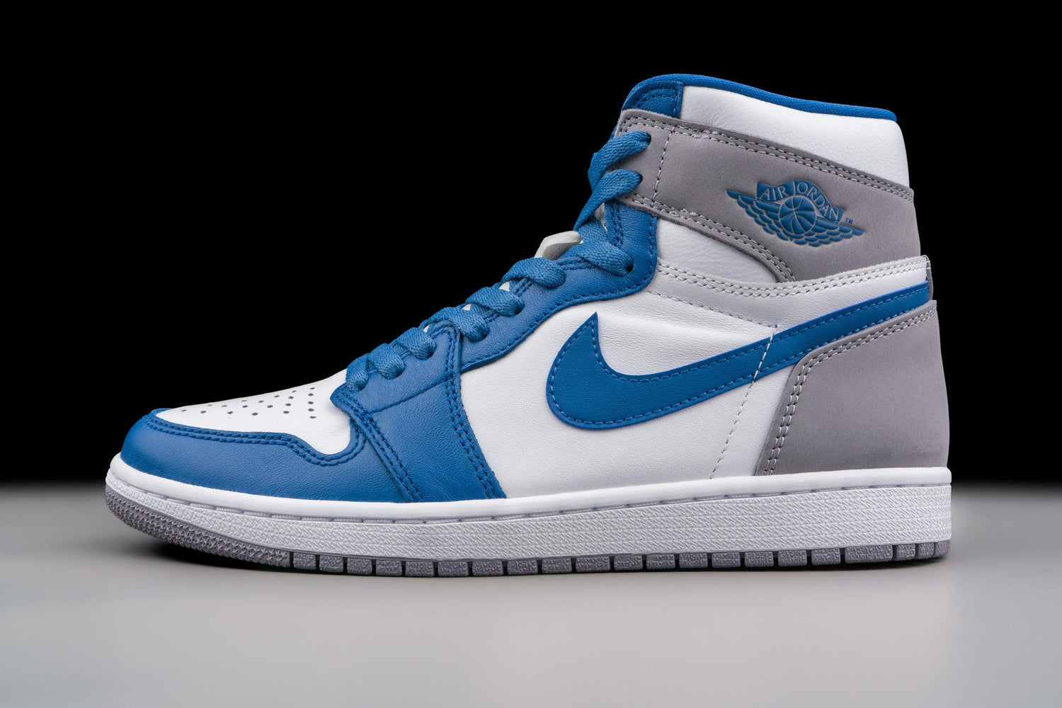 Air Jordan 1 Retro High OG True Blue - Lo10M