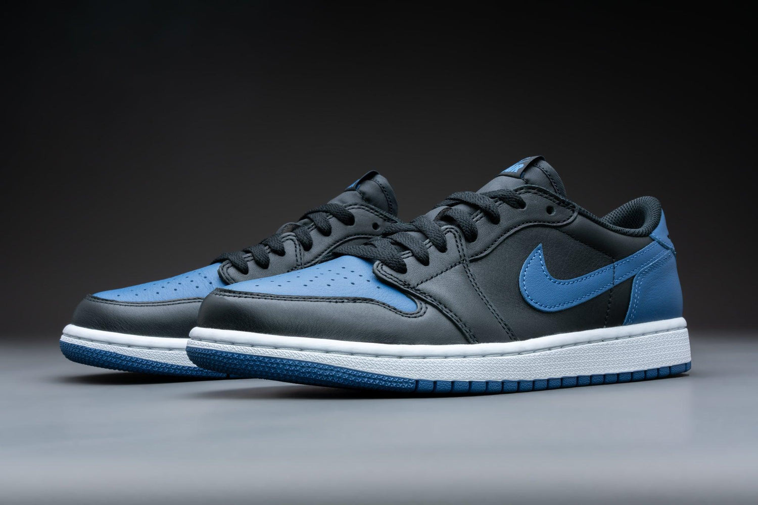 Air Jordan 1 Retro Low OG Mystic Navy (W) - Lo10M