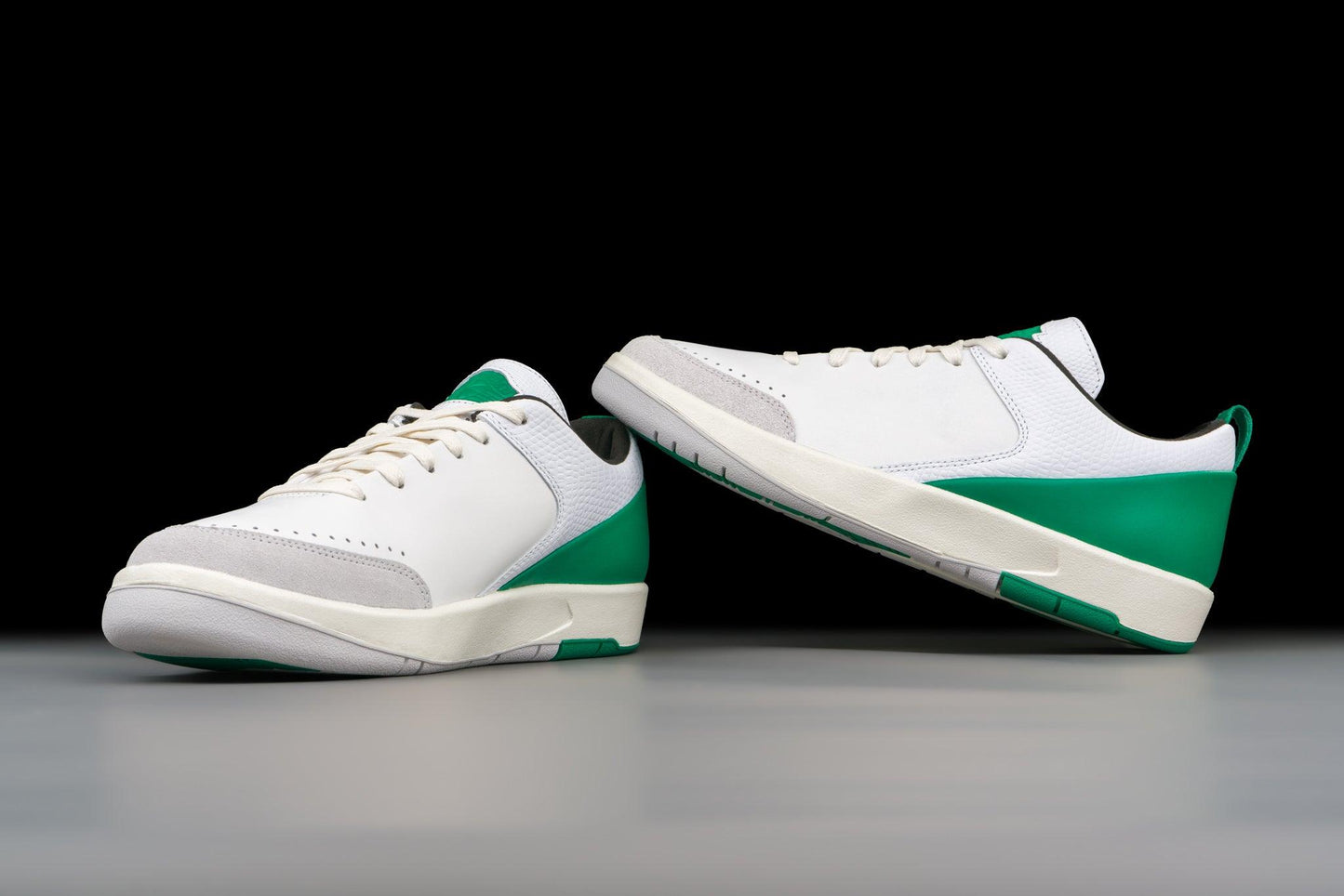 Air Jordan 2 Retro Low SE Nina Chanel Abney White Malachite - Lo10M
