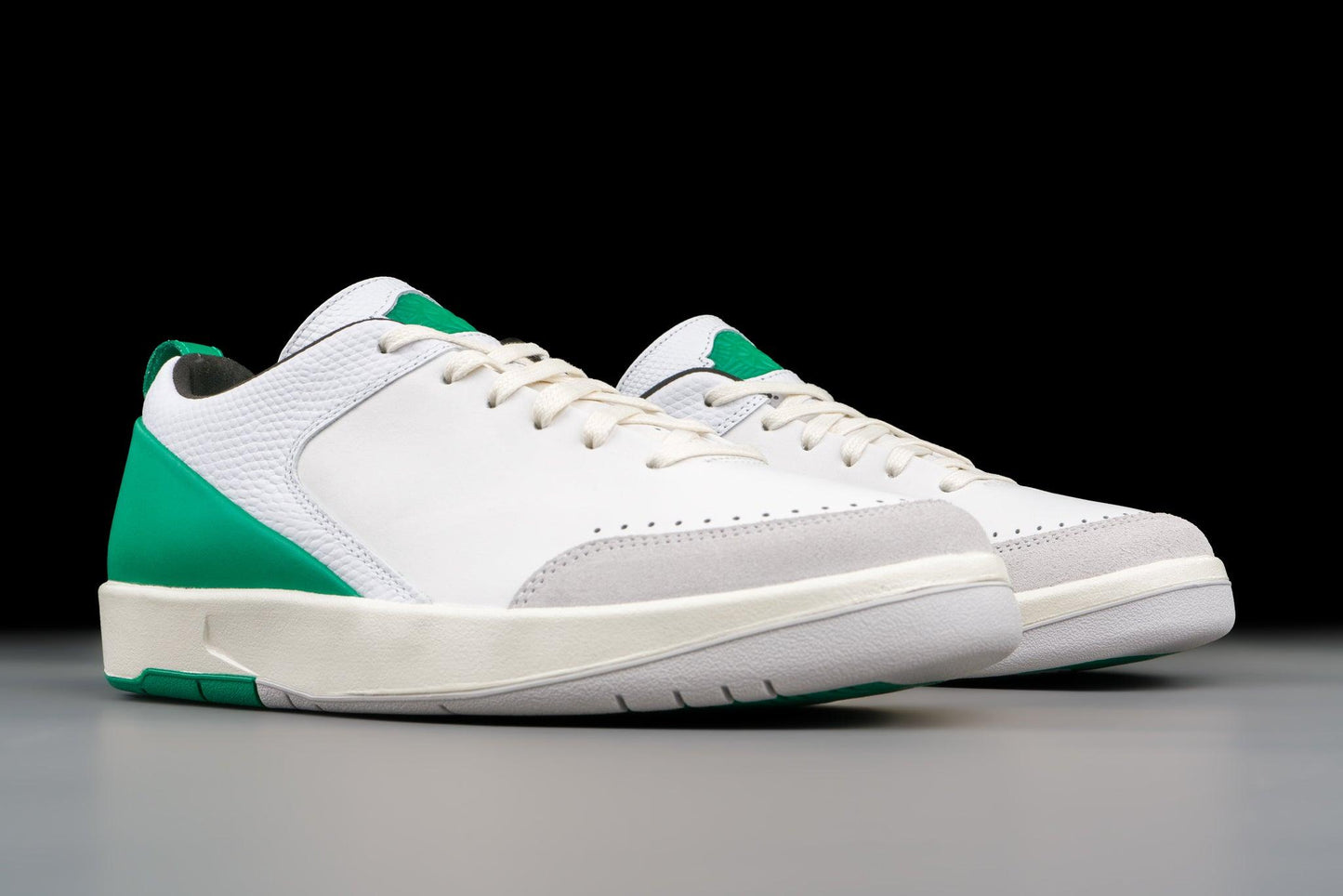 Air Jordan 2 Retro Low SE Nina Chanel Abney White Malachite - Lo10M