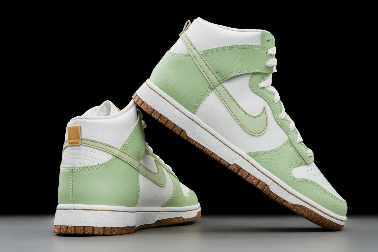 Nike Dunk High SE Inspected By Swoosh Honeydew - Lo10M