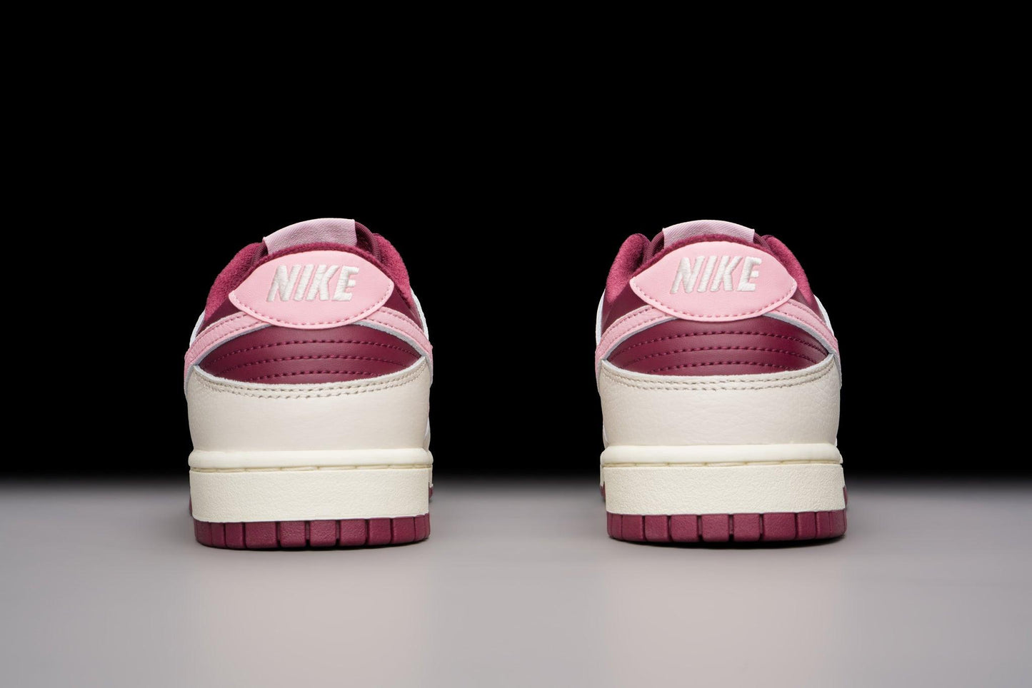 Nike Dunk Low Retro PRM Valentine's Day (2023) - Lo10M