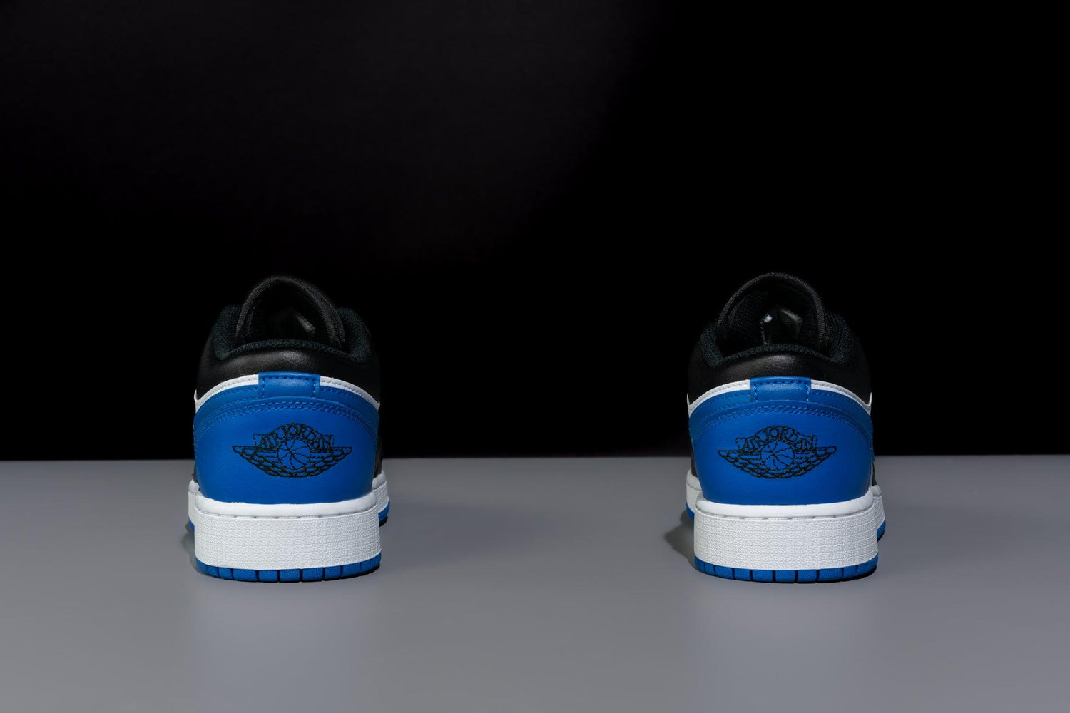 Air Jordan 1 Low GS 'Royal Toe' - Lo10M