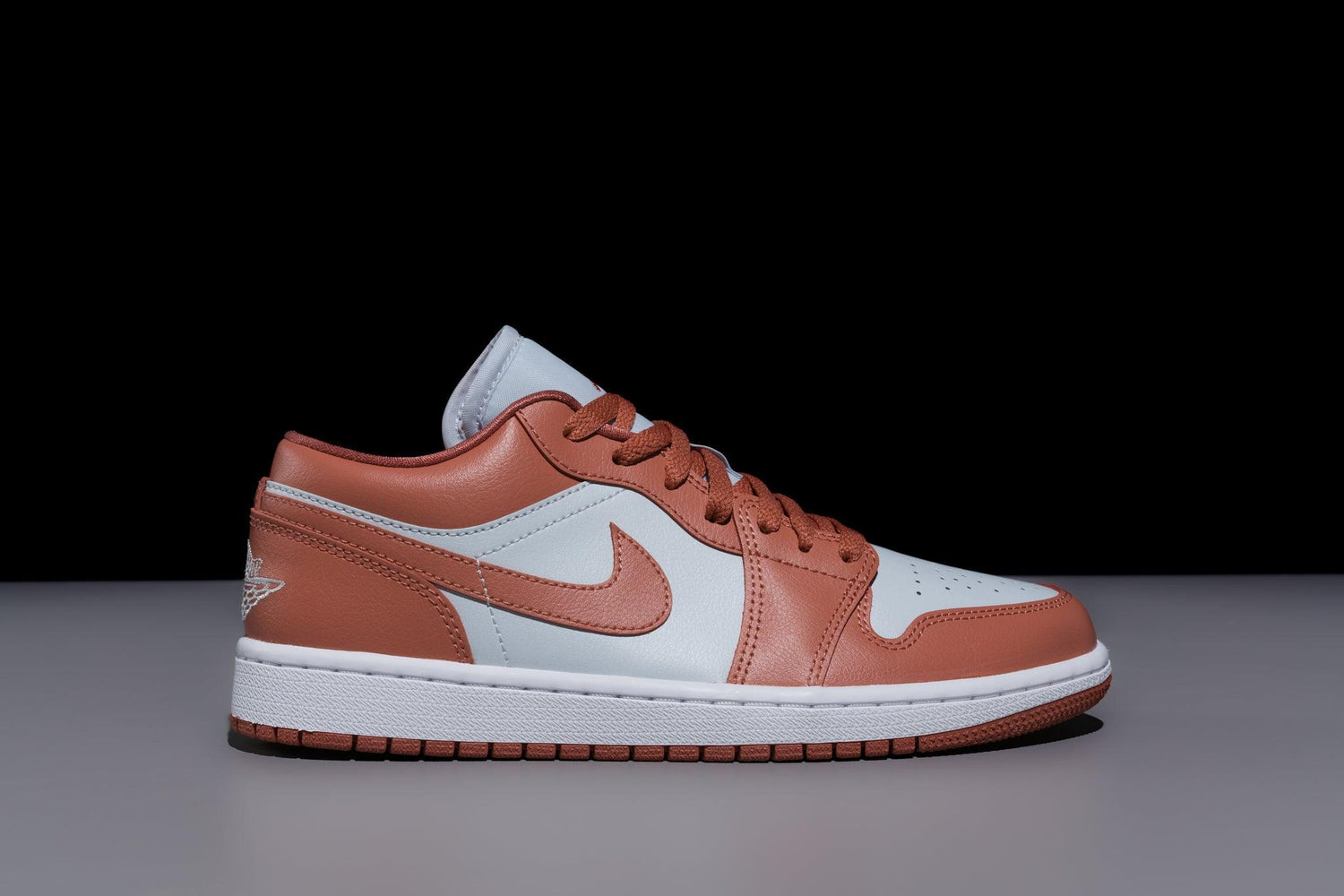 Air Jordan 1 Low WMNS Sky J Orange