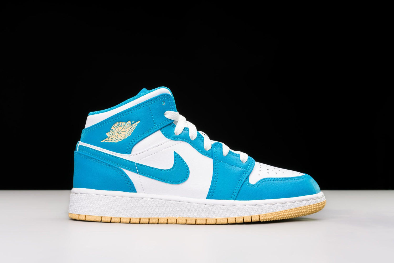 Air Jordan 1 Mid Aquatone (GS) - Urlfreeze Shop