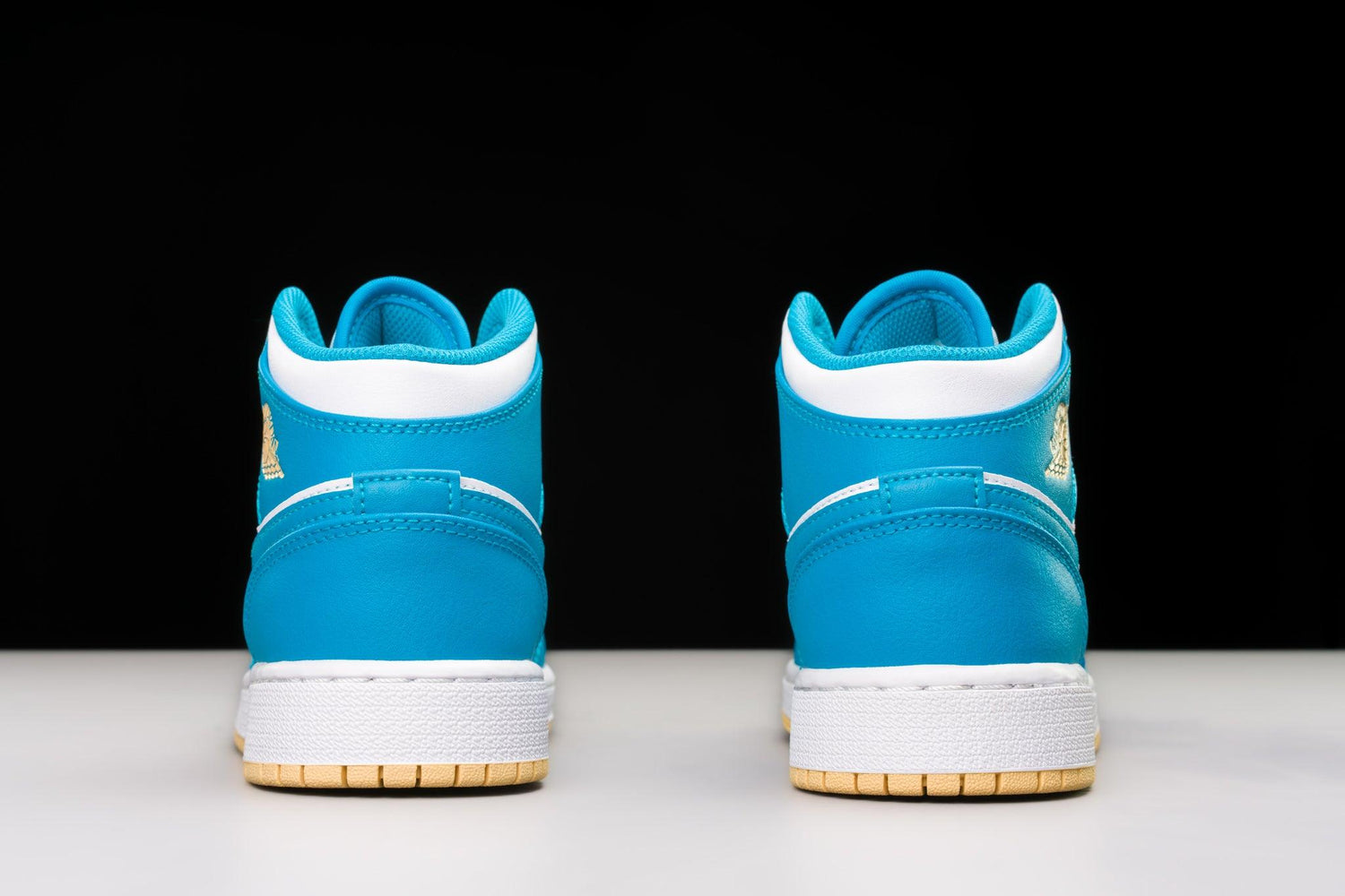 Air Jordan 1 Mid Aquatone (GS) - Lo10M