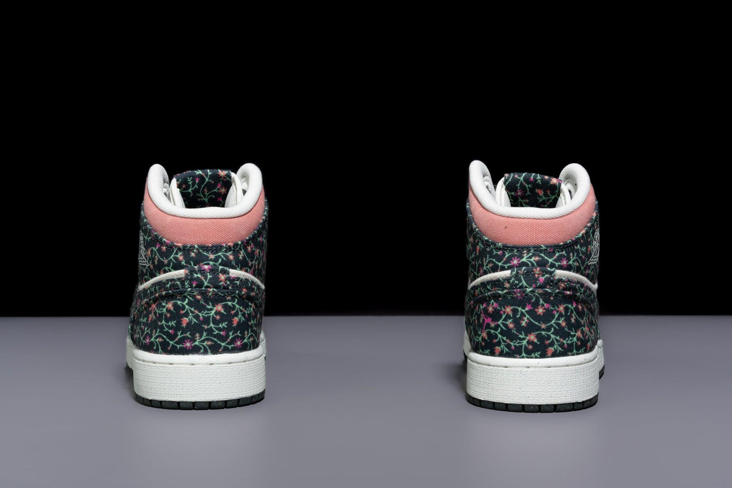 Air Jordan 1 Mid SE GS "Floral Canvas" - Lo10M