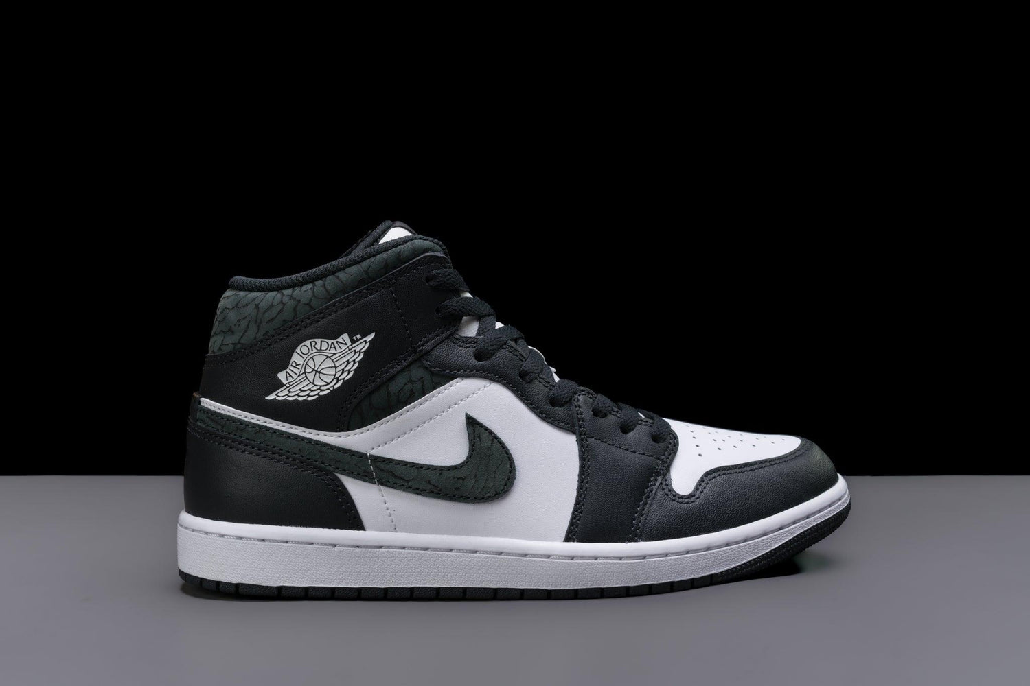 Air Jordan 1 Mid SE 'Panda Elephant' - Lo10M