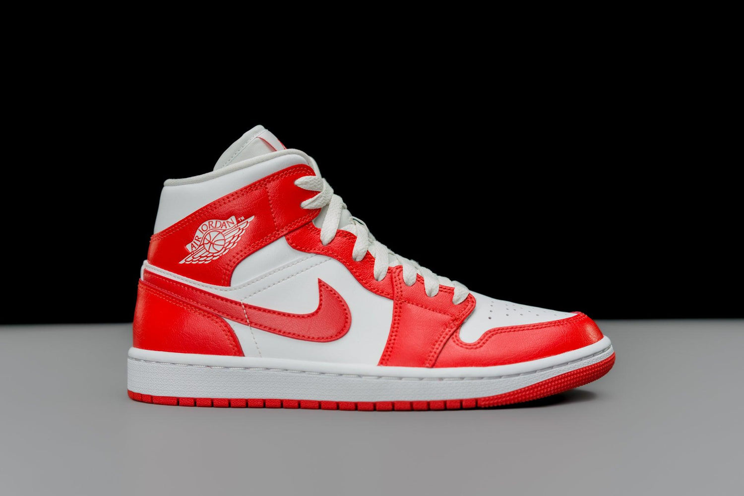 Air Jordan 1 Mid Syracuse (Women's) - Lo10M