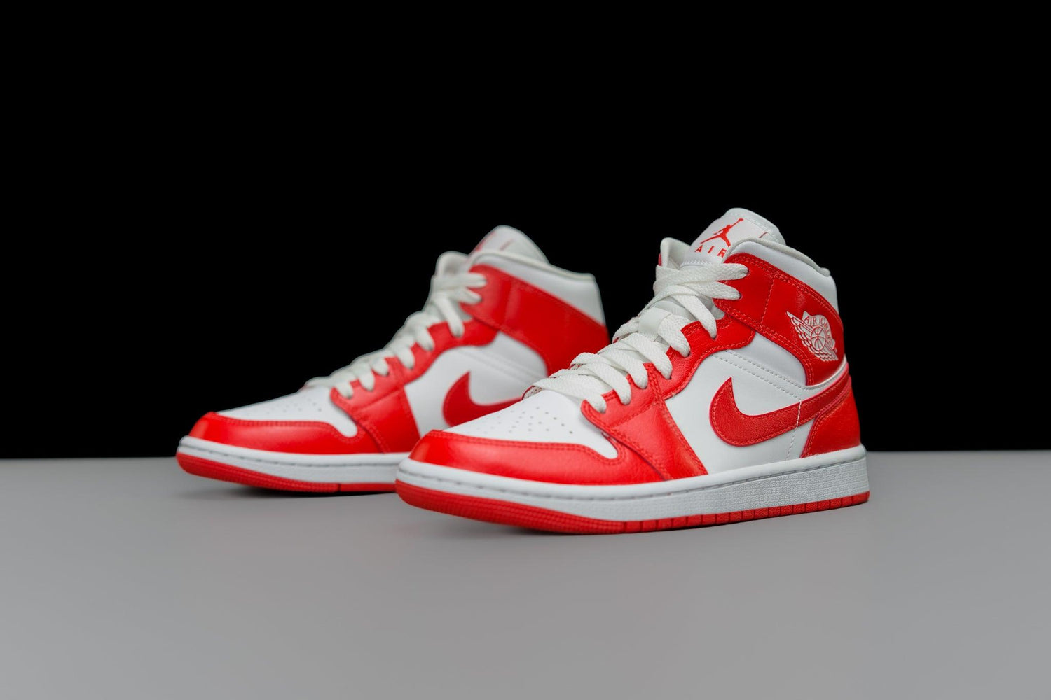 Air Jordan 1 Mid Syracuse (Women's) - Lo10M