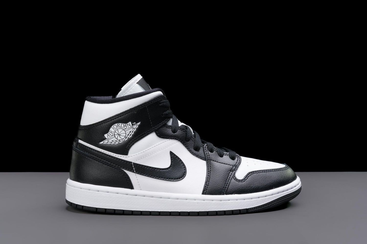 Air jordan Kids 1 Mid WMNS 'Panda' - Urlfreeze Shop