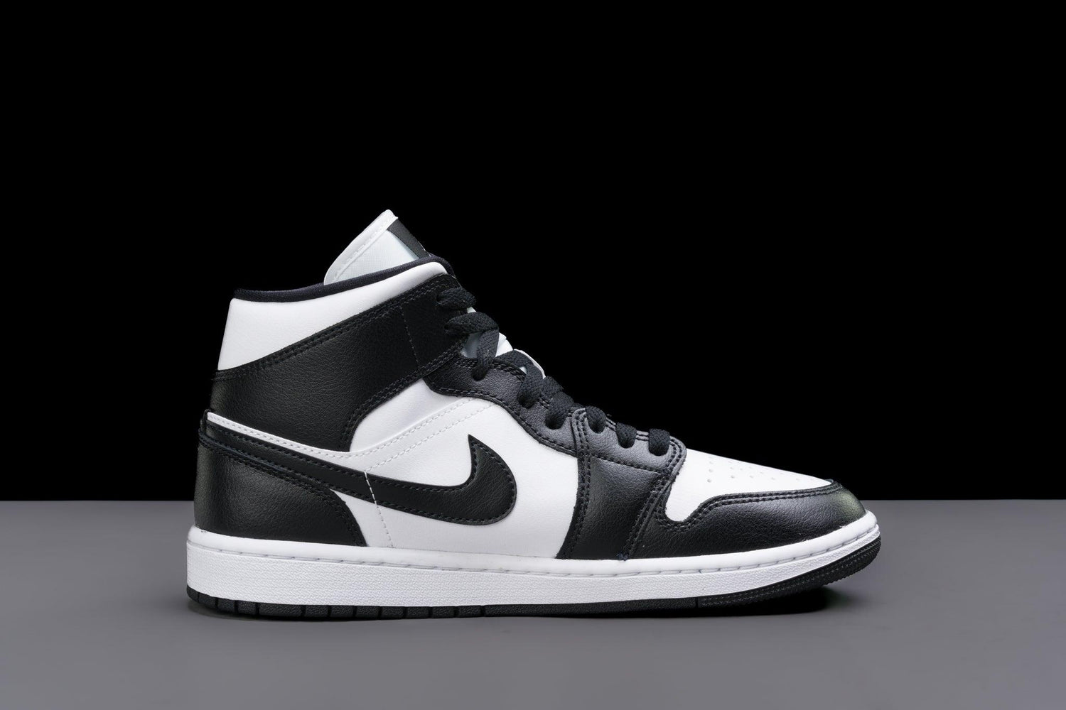 Air jordan Kids 1 Mid WMNS 'Panda' - Urlfreeze Shop