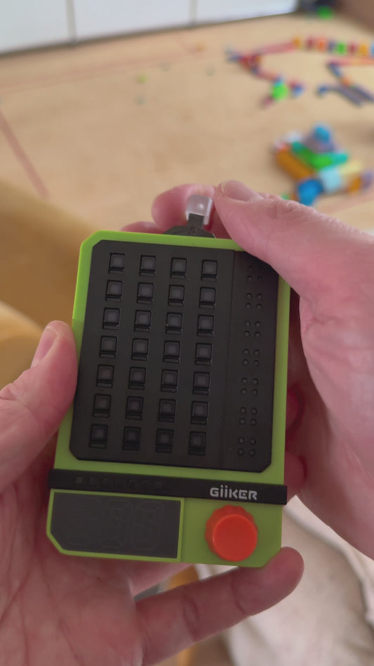 GiiKER Super Decoder – Codekraker Spel | 600 Levels | 4-cijferige kleurcode puzzels | Solo- & Duo-modus | Draagbaar denkspel/reisspel/breintraining voor kinderen & volwassenen | Mastermind, Wordle