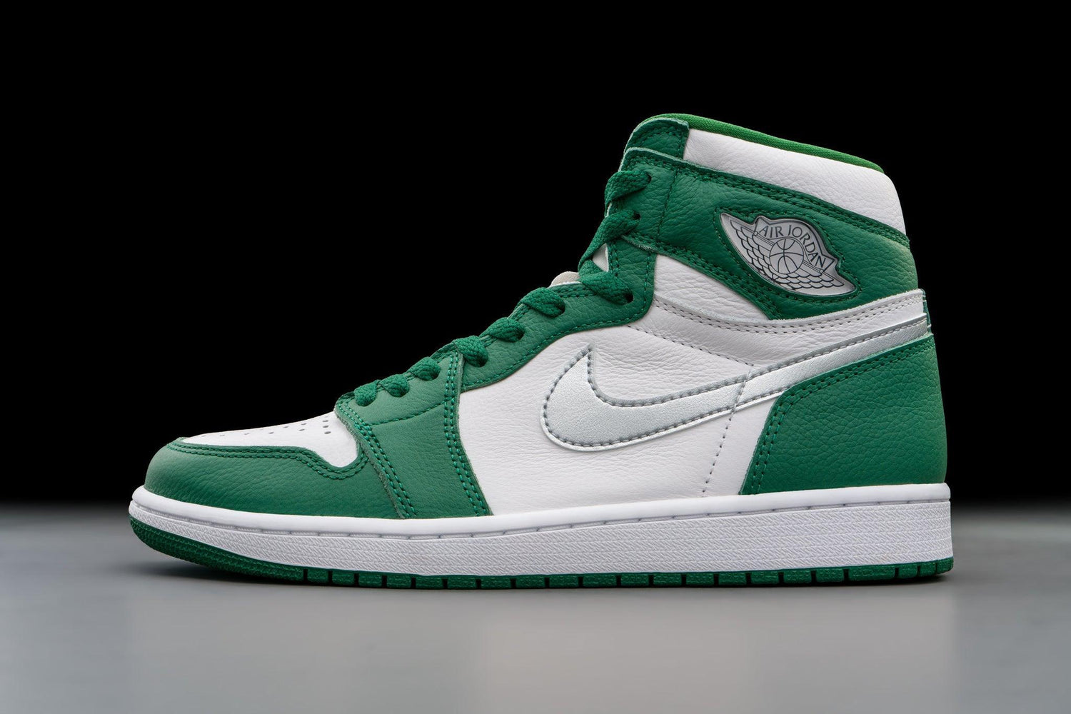 Air Jordan 1 Retro High OG Gorge Green - Lo10M