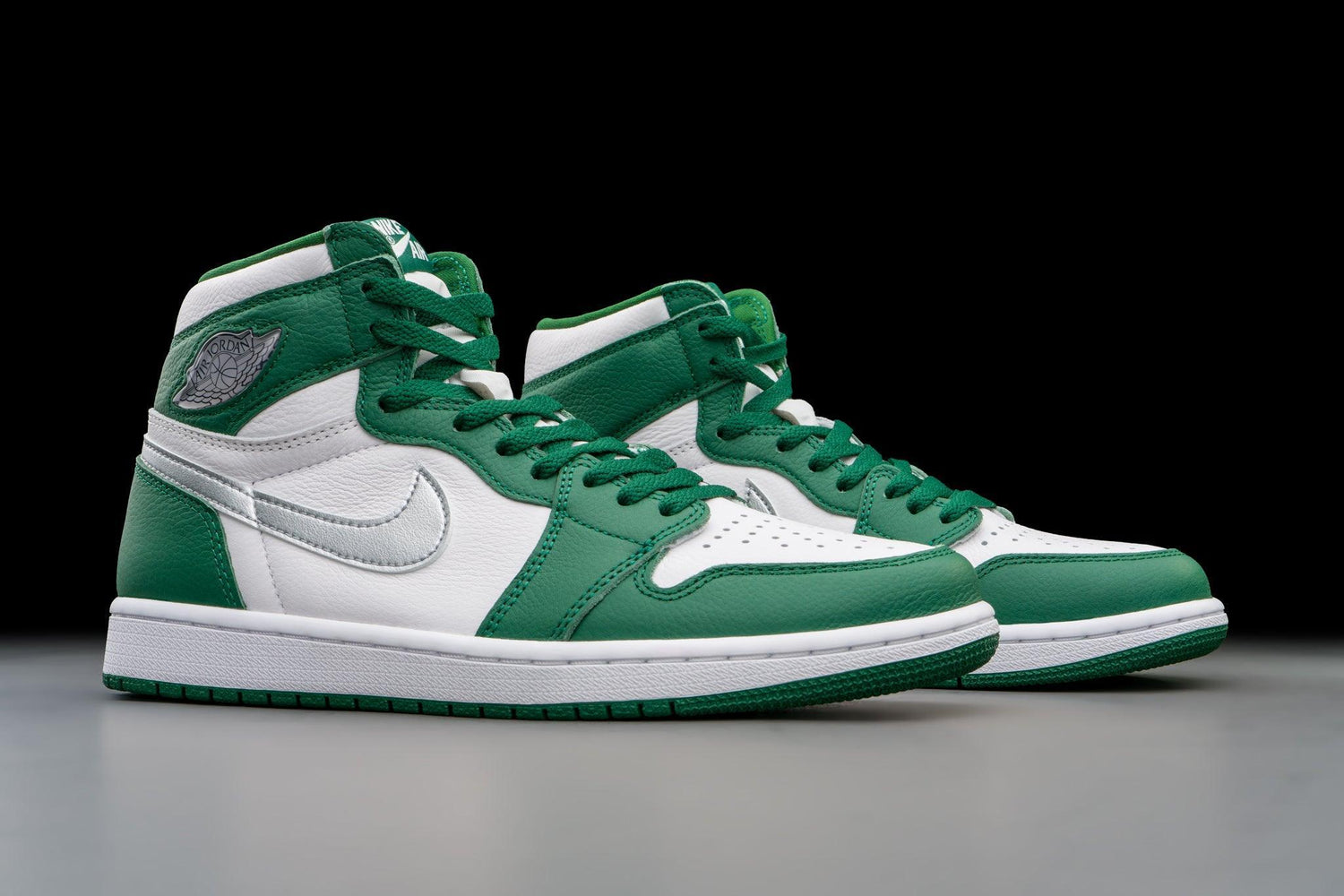 Air Jordan 1 Retro High OG Gorge Green - Lo10M