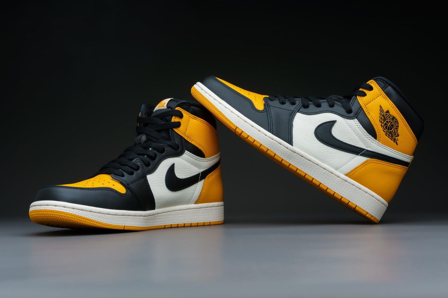 Air Jordan 1 Retro High OG Yellow Toe "Taxi" - Urlfreeze Shop