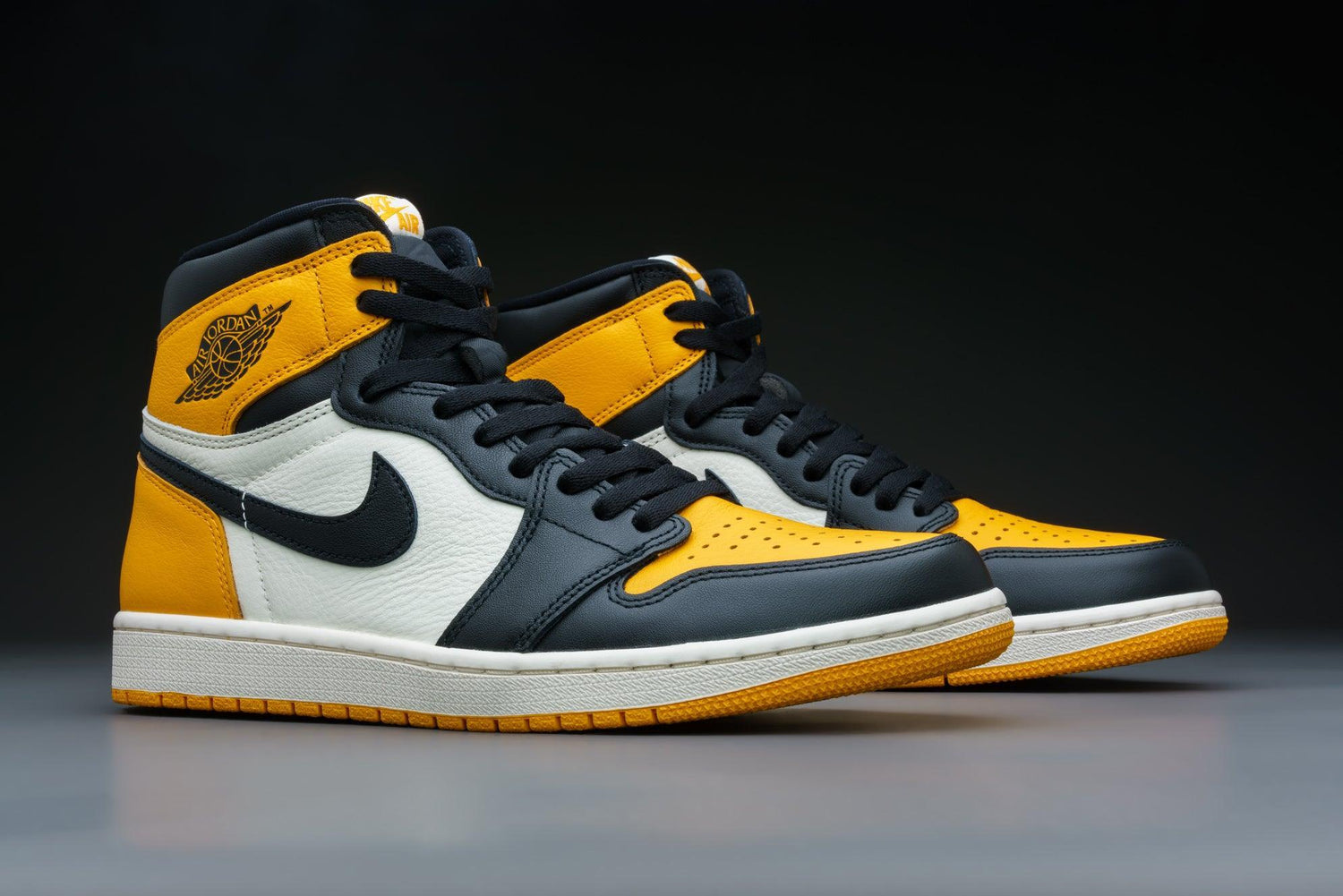 Air Jordan 1 Retro High OG Yellow Toe "Taxi" - Urlfreeze Shop