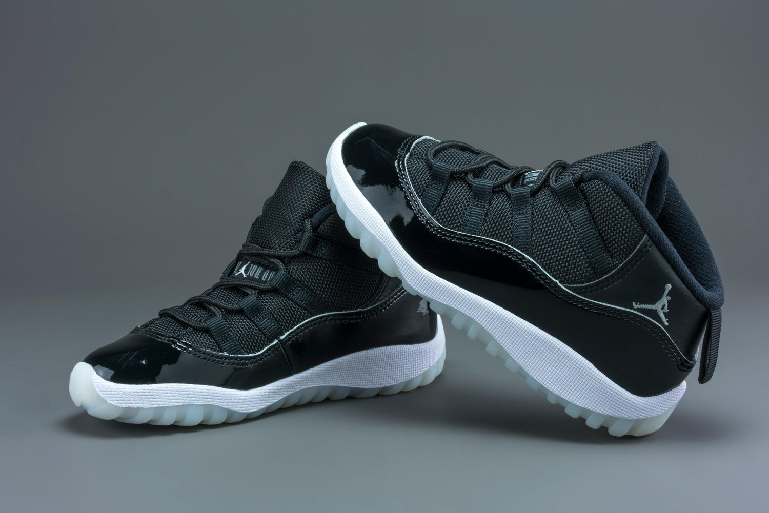 Sneakers Jordan 12 Jubilee Air Jordan 11 Retro Jubilee 25th