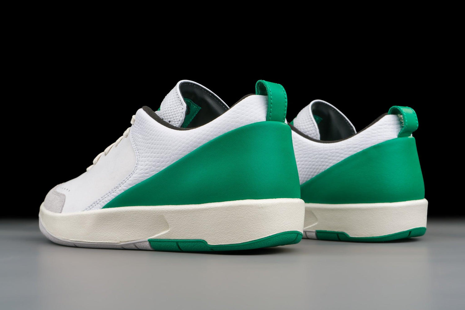 Air Jordan 2 Retro Low SE Nina Chanel Abney White Malachite - Lo10M