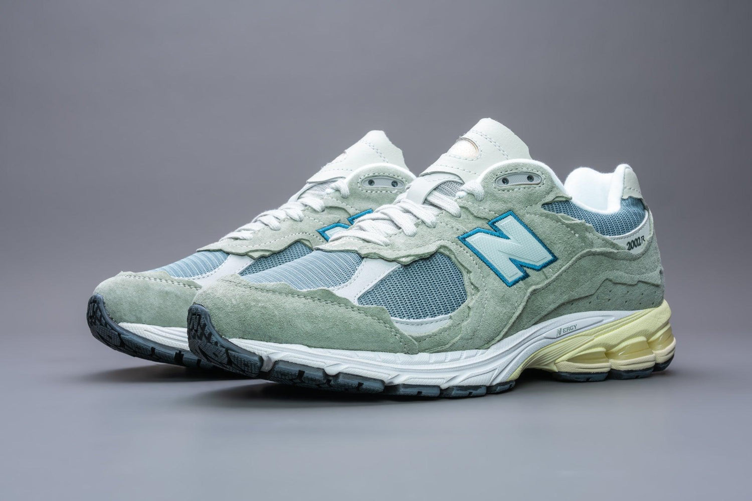 New Balance 2002R Protection Pack Mirage Grey - Lo10M