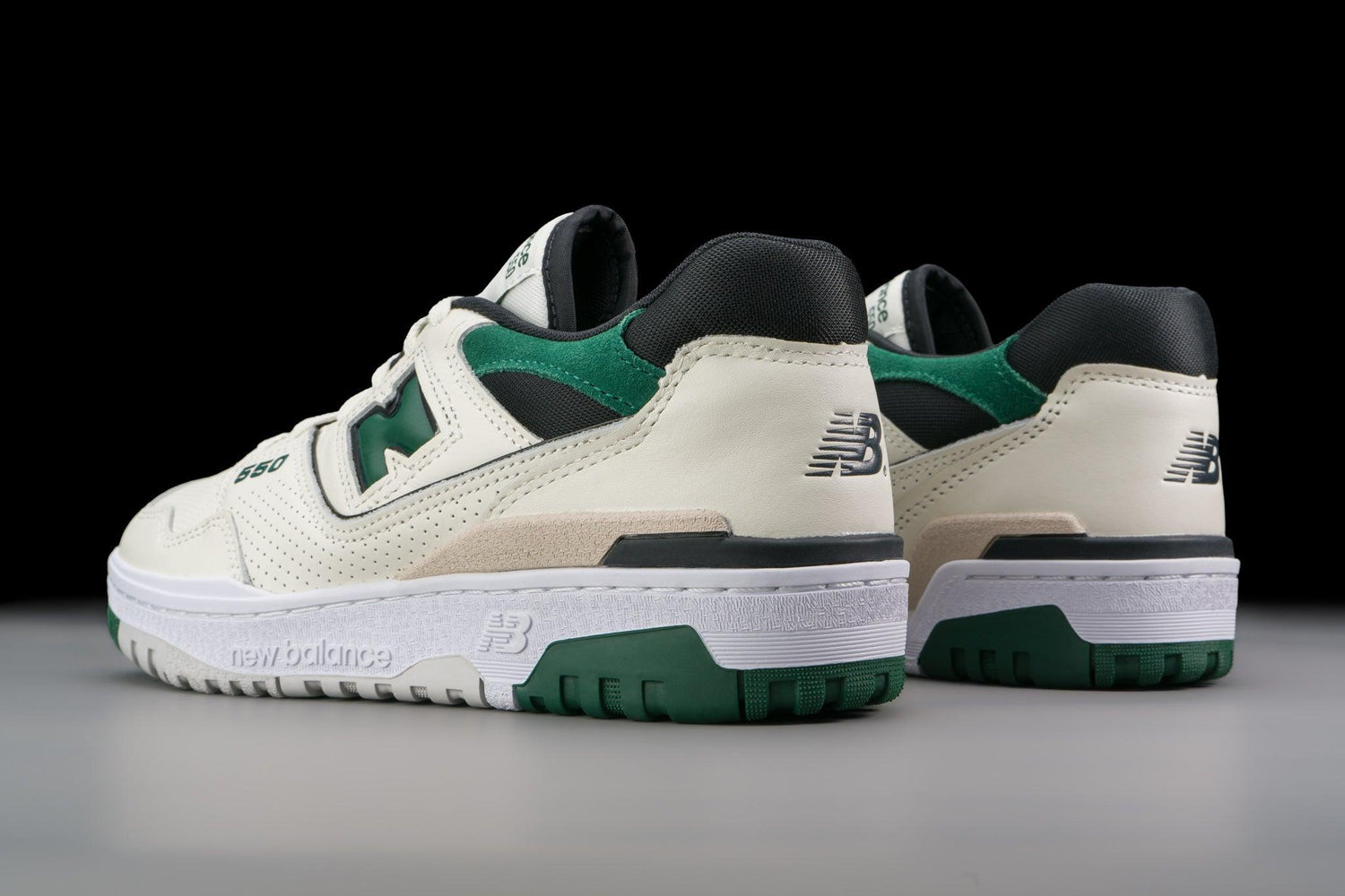 New Balance 550 Sea Salt Pine Green - Lo10M