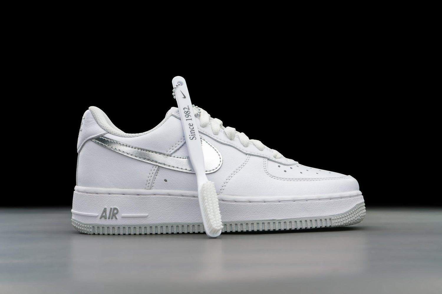 Nike Air Force 1 '07 Low Color of the Month White Metallic Silver - Lo10M