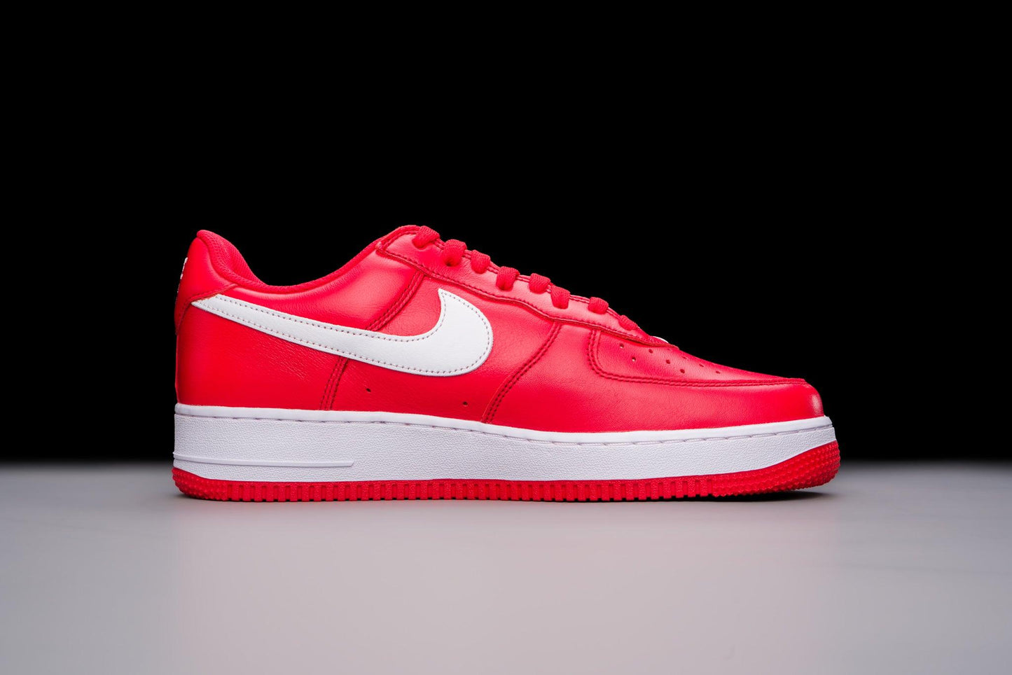 Nike Air Force 1 Low '07 Retro Color of the Month University Red White - Lo10M