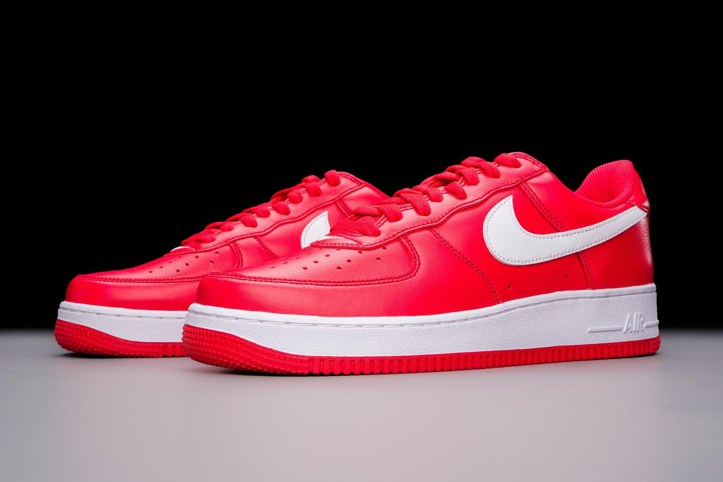 Nike Air Force 1 Low '07 Retro Color of the Month University Red White - Lo10M