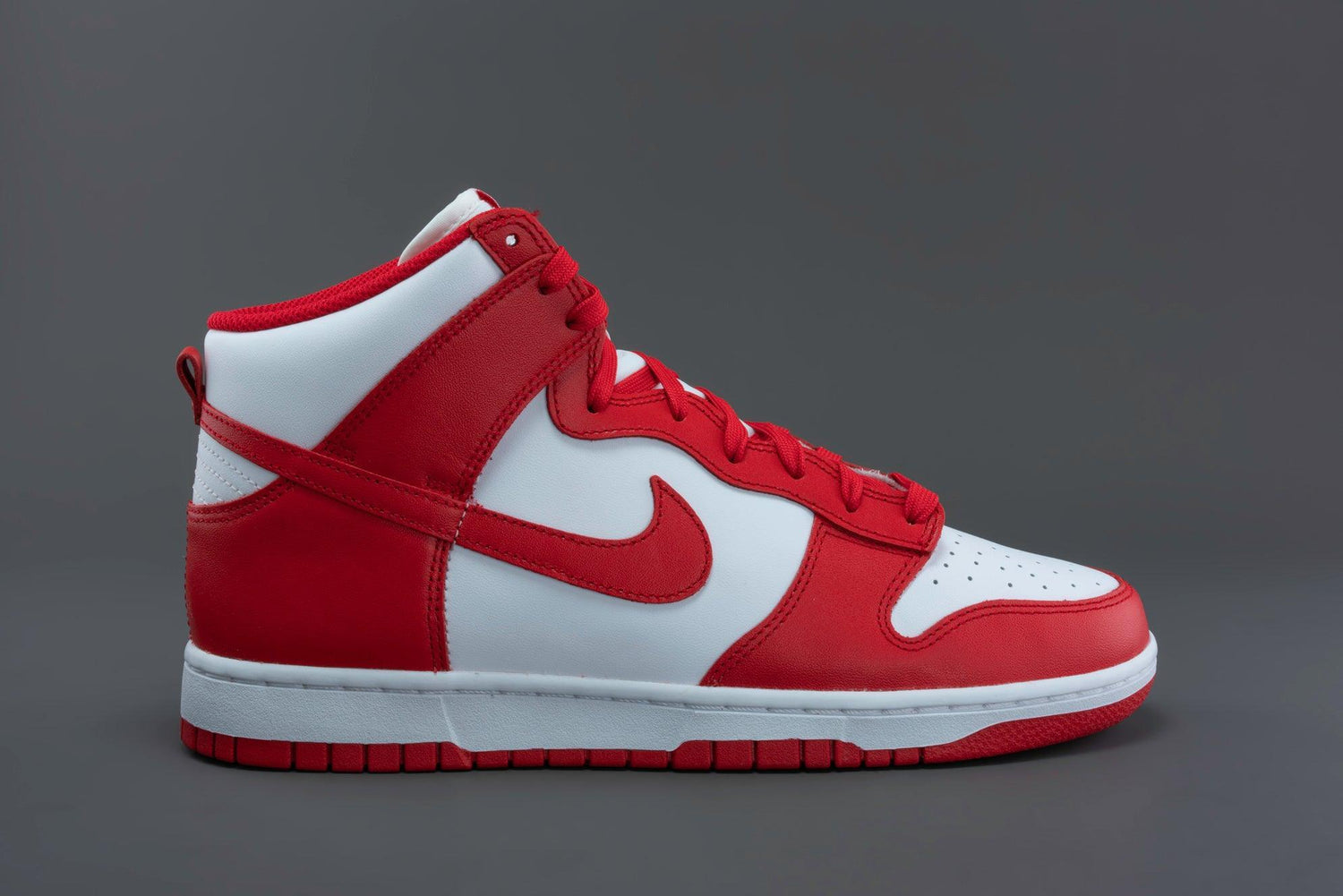 Nike Dunk High Championship Whiteand Red