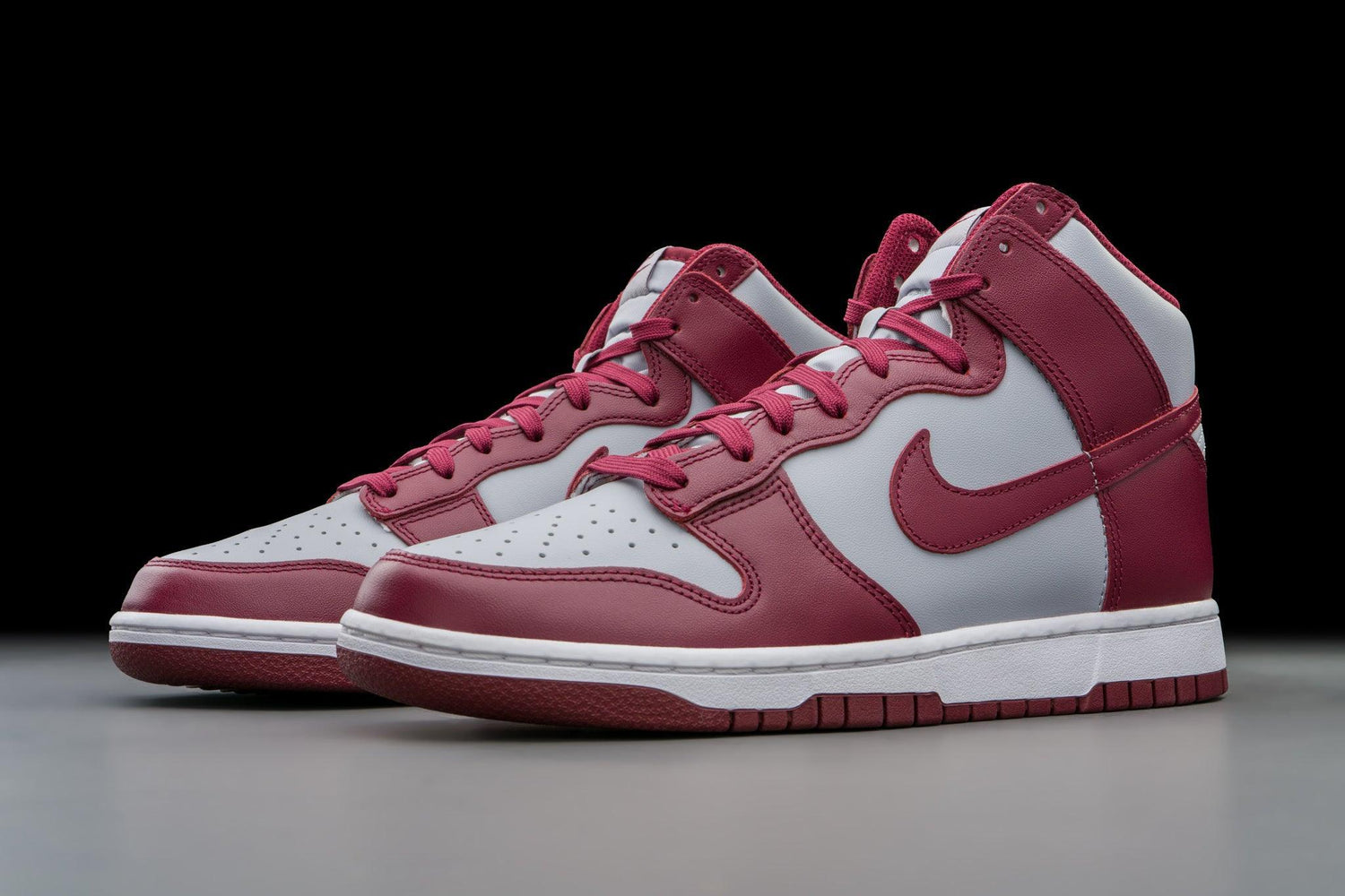 Nike Dunk High Dark Beetroot - Lo10M