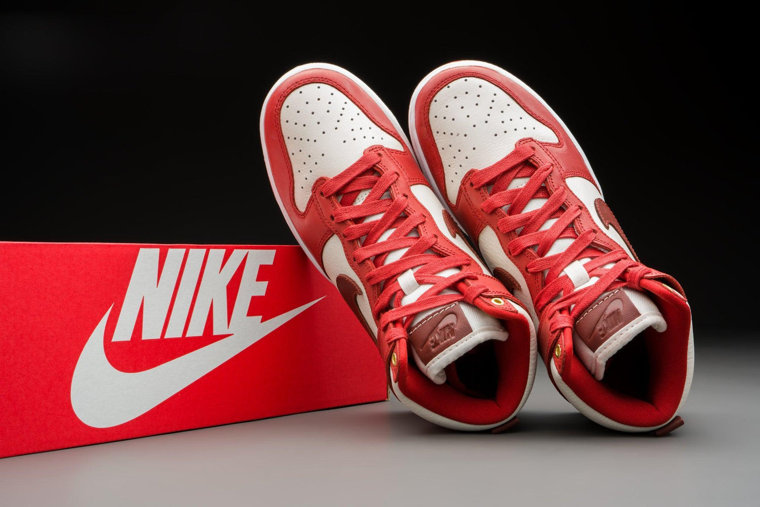 Nike Dunk High LXX Cinnabar (W) - Lo10M