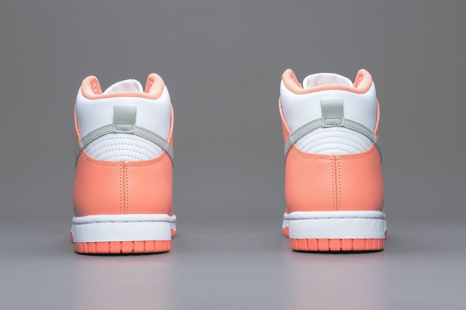 Nike Dunk High Salmon (W) - Lo10M