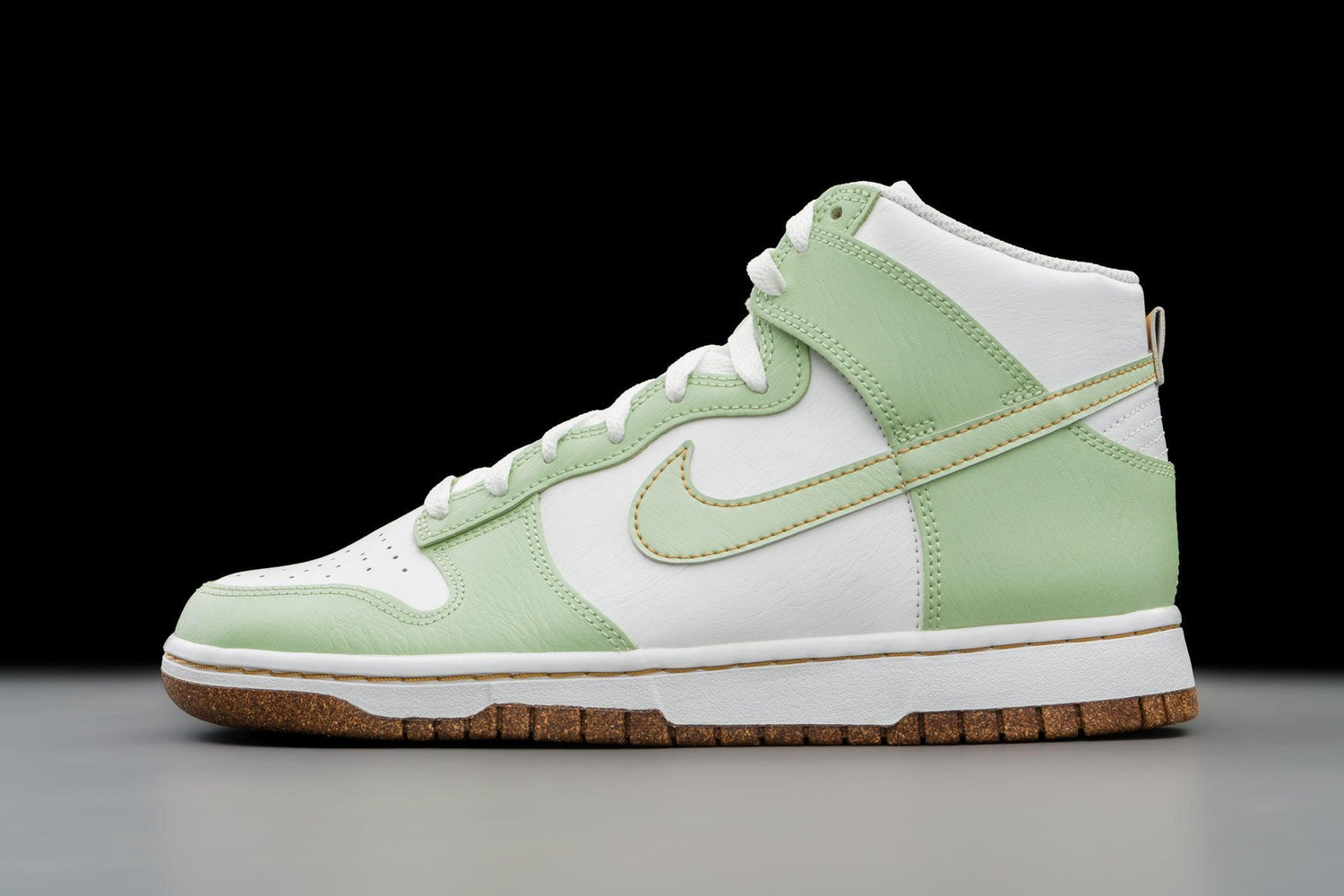 Nike Dunk High SE Inspected By Swoosh Honeydew - Lo10M