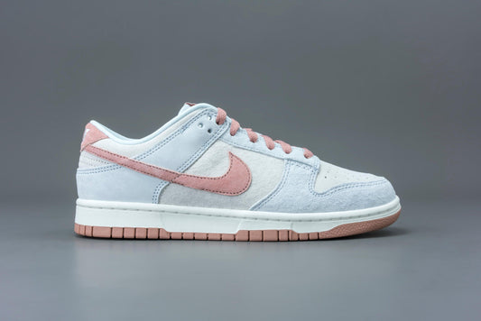 nike dunk low fossil rose lo10m 2 533x